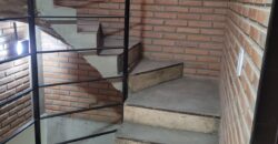 Venta casa interna – Triplex. Gorriti 500. u$s 140.000.-