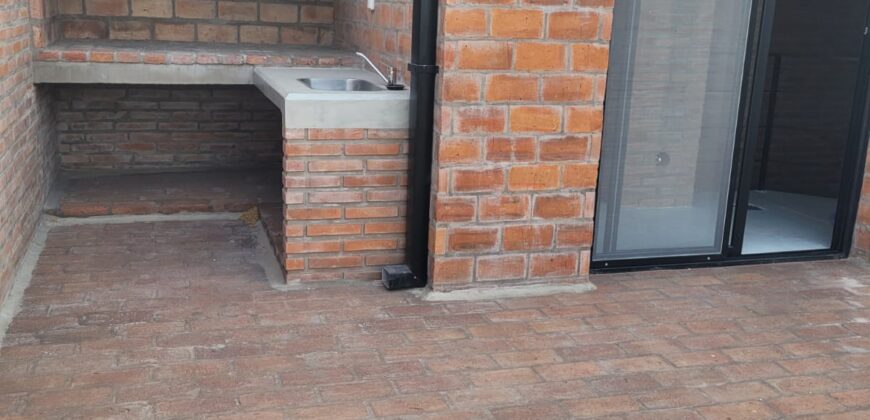 Venta casa interna – Triplex. Gorriti 500. u$s 140.000.-
