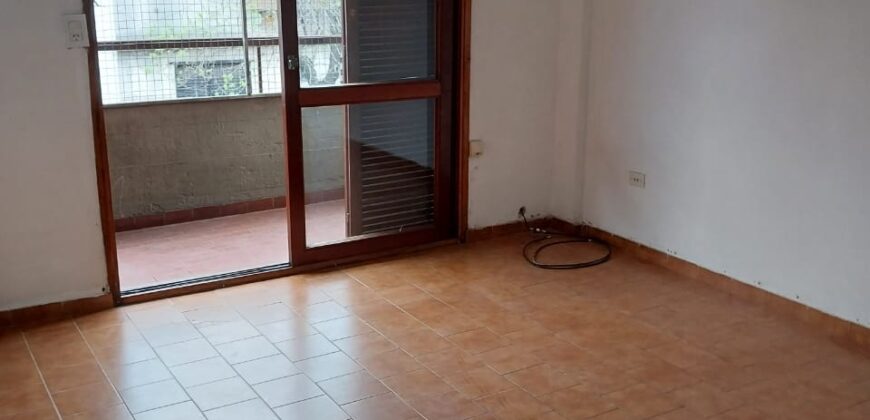 Vendo Departamento 2 dormitorios. Sarmiento 2627. u$s 69.000.