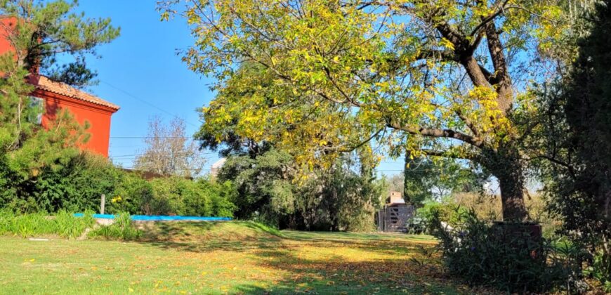 Venta casa Tonda 9300. Corazón Barrio San Eduardo
