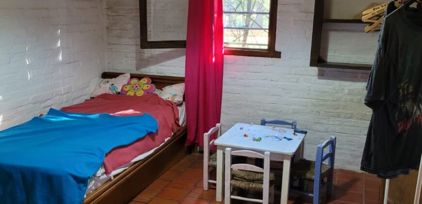 Venta casa Tonda 9300. Corazón Barrio San Eduardo