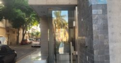 Vendo 2 Monoambientes en Mismo Edificio. Francia 1400. U$s 51.000. – c/u