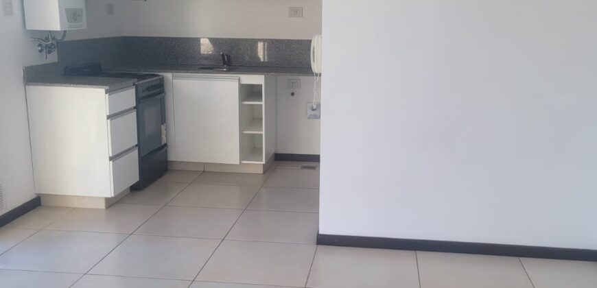 Vendo 2 Monoambientes en Mismo Edificio. Francia 1400. U$s 51.000. – c/u