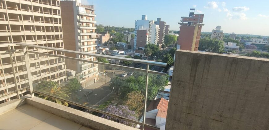 Vendo 2 Monoambientes en Mismo Edificio. Francia 1400. U$s 51.000. – c/u