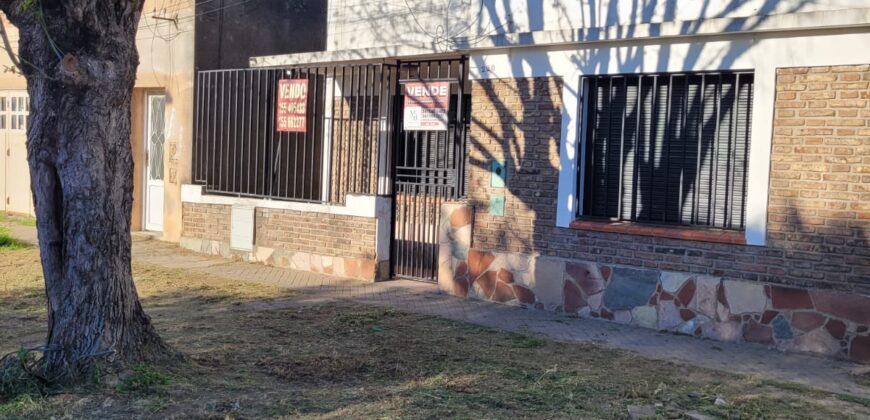 Vendo Casa a Reciclar Rouillón 220 Bis