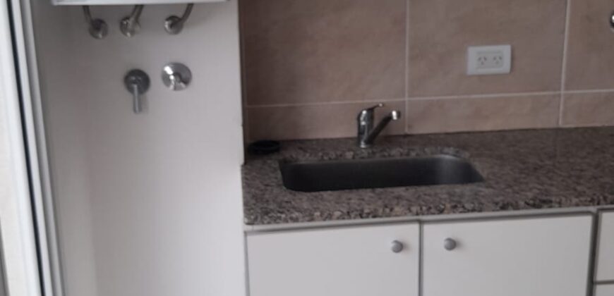 Vendo Monoambiente, Barrio Echesortu, Bv. Avellaneda 1200.-