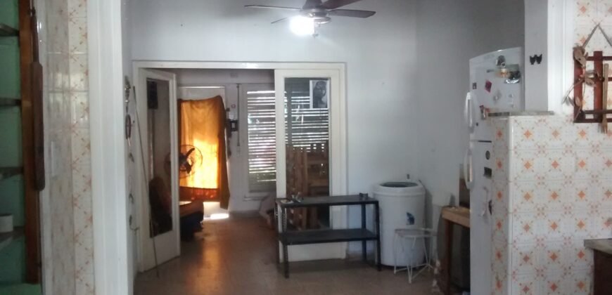 Vendo casa 2 Dormitorios. Barrio Belgrano. Tucumán 5635.