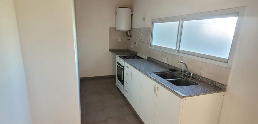 Alquilo Casa 2 Dormitorios Funes City