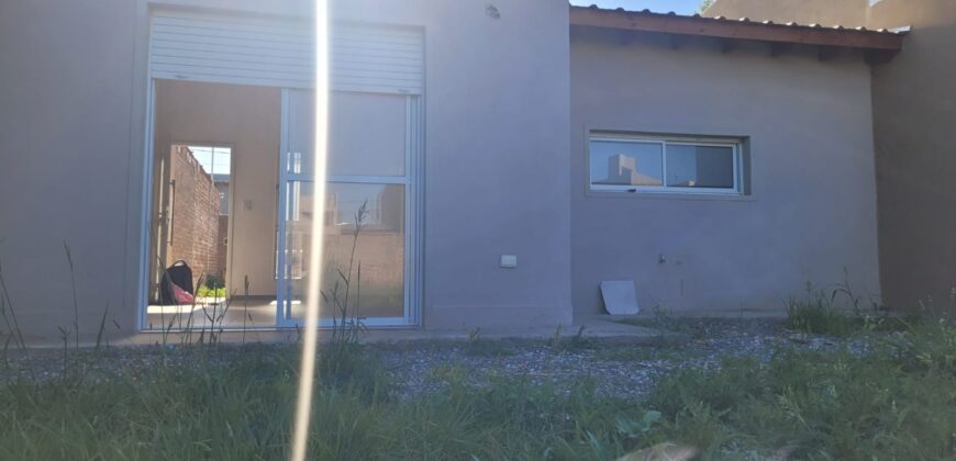 Alquilo Casa 2 Dormitorios Funes City