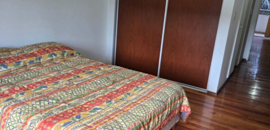 Vendo Imponente Dto. de 3 Dormitorios en piso exclusivo. Cafferata 922 Piso 1