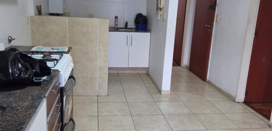Vendo Imponente Dto. de 3 Dormitorios en piso exclusivo. Cafferata 922 Piso 1