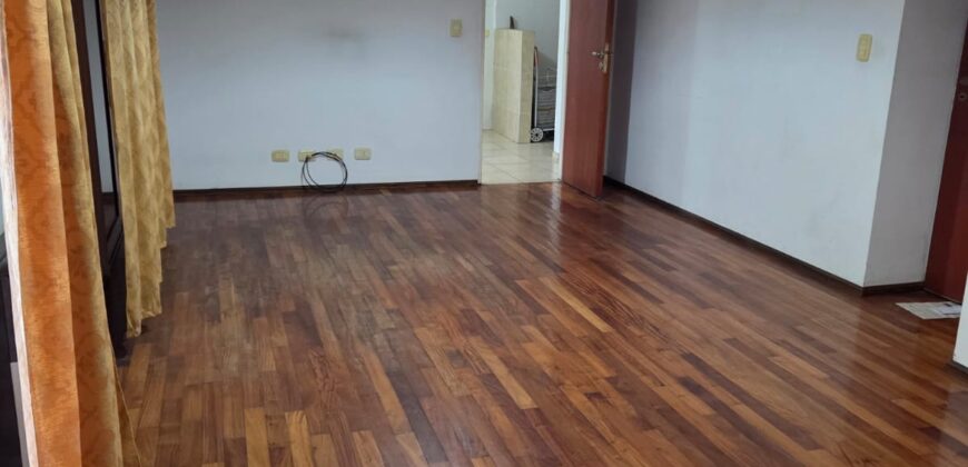 Vendo Imponente Dto. de 3 Dormitorios en piso exclusivo. Cafferata 922 Piso 1