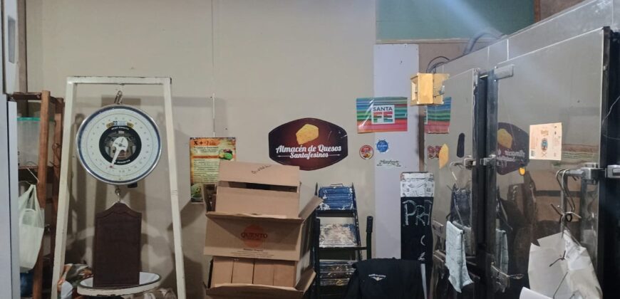 Vendo Imponente Lote 10,25 x 50 Mts con Locales comerciales Casilda Centro