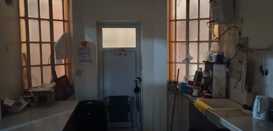 Vendo Imponente Lote 10,25 x 50 Mts con Locales comerciales Casilda Centro