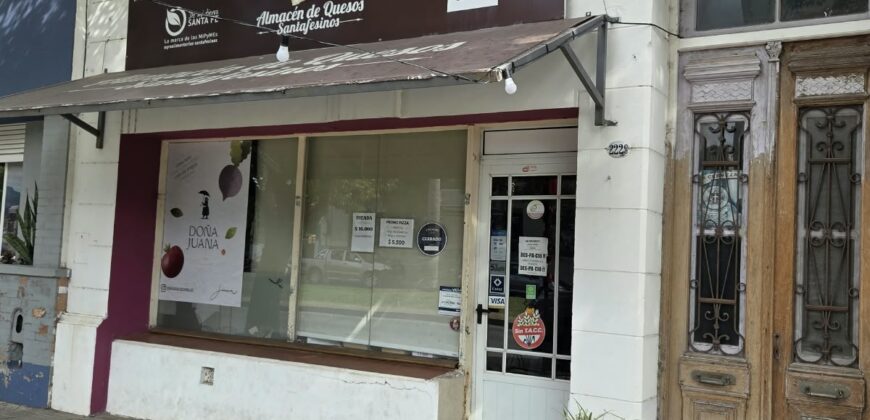 Vendo Imponente Lote 10,25 x 50 Mts con Locales comerciales Casilda Centro